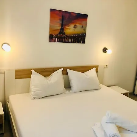 Apartment Joy City Colonel Enescu 16 *