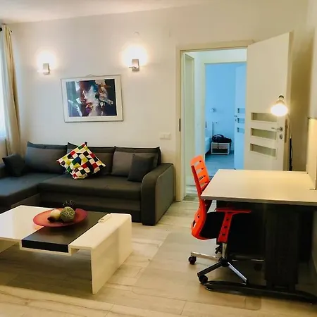 شقة Joy Colonel Enescu 16