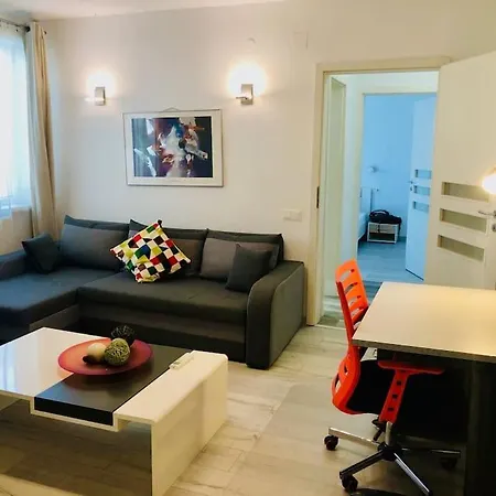 Joy Colonel Enescu 16 * Timişoara